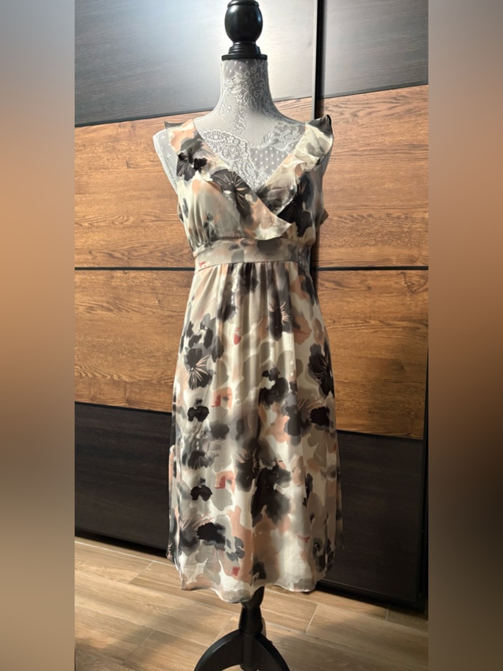 RW&CO. Summer Dress in Black and Cream Floral